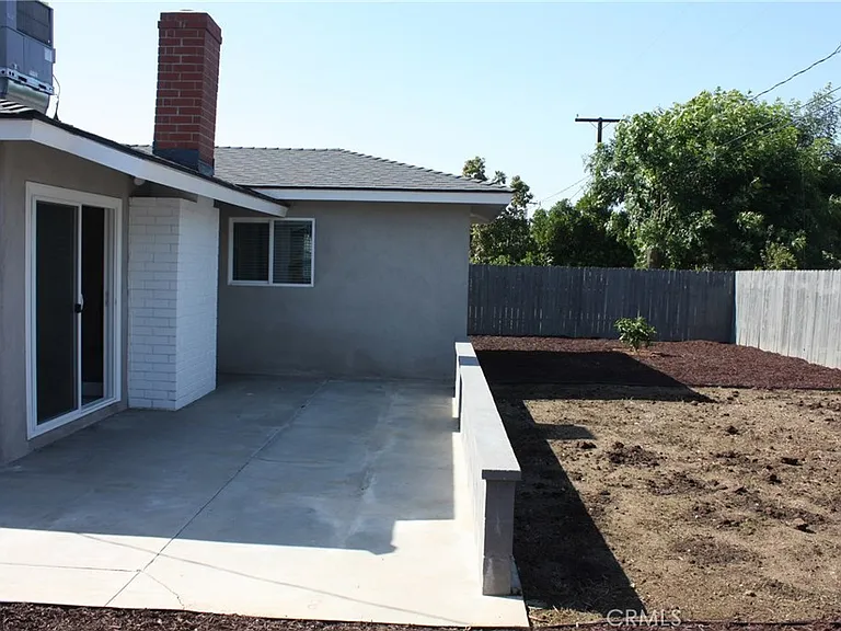 3035 Kathleen St — Photo 47