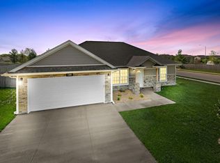 5300 Aspen Ridge Dr, Columbia, MO 65202