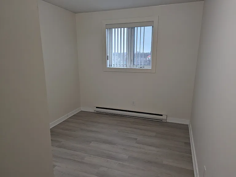 800 Corydon Ave — Photo 39