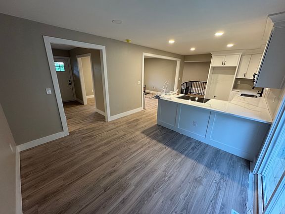 3rd image of 5902 Ragnar Dr