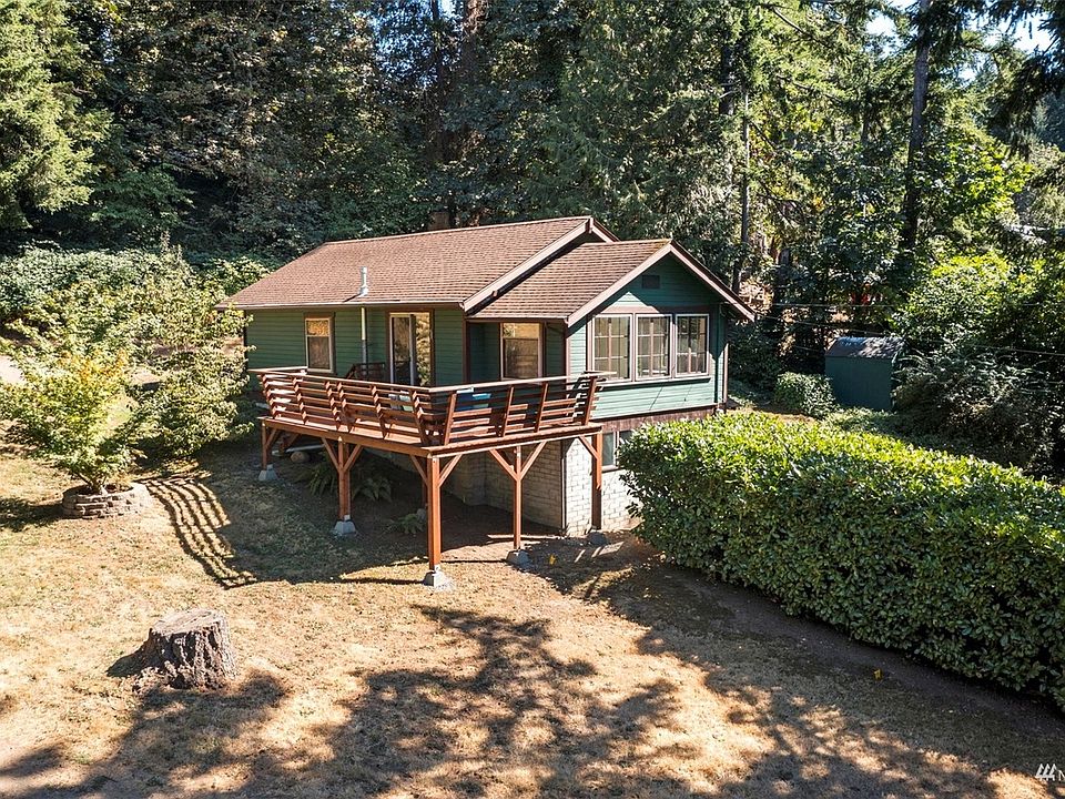 1st image of 2002 Corbet Dr NW