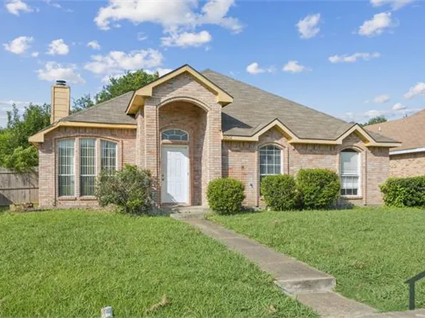 1602 Develon Dr, Mesquite, TX 75149