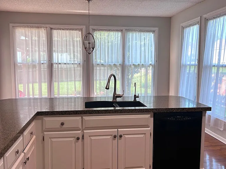 15317 Lowell Ave — Photo 11