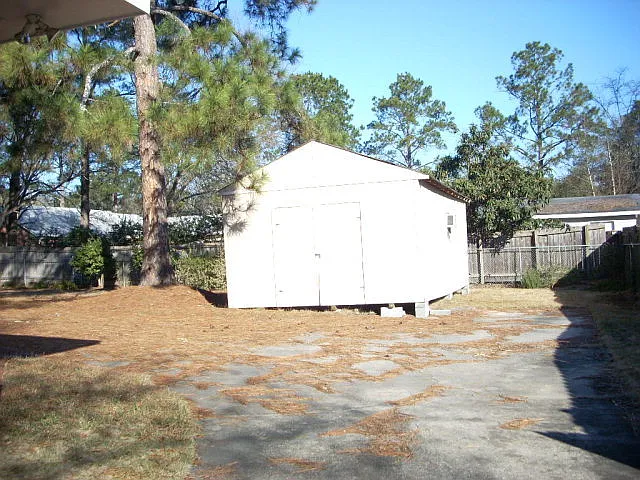 Building Photo - 2931 Glenbrook Dr