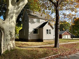 405 Sibben St, Manistee, MI 49660