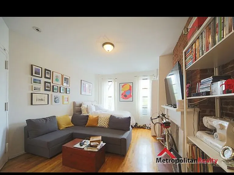 456 7th Ave #3 — Photo 3