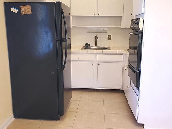 3rd image of 3800 Conshohocken Ave Floor 2