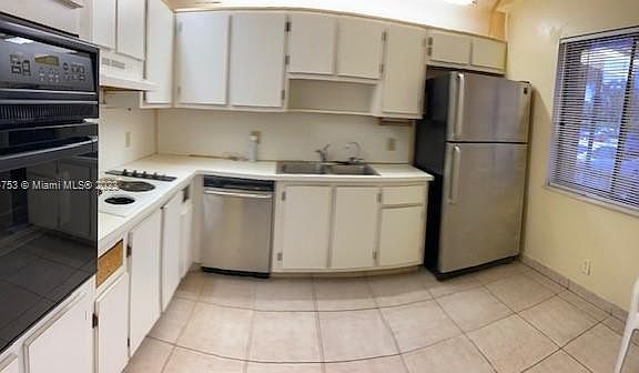3rd image of 318 Lakeview Dr APT 104