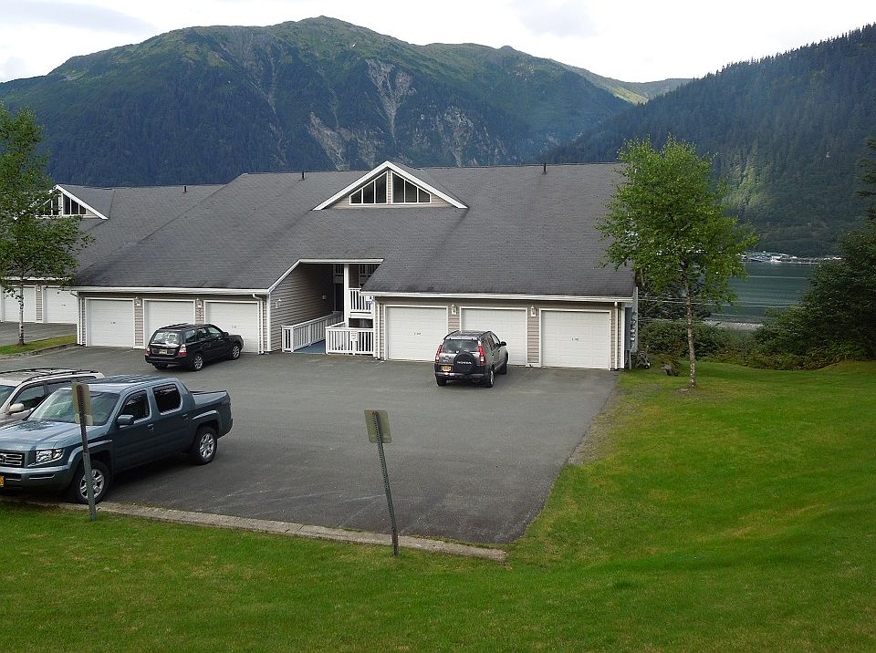 Parking & Garage