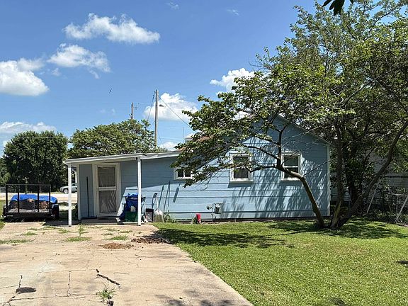 5th image of 2440 Belknap Blvd