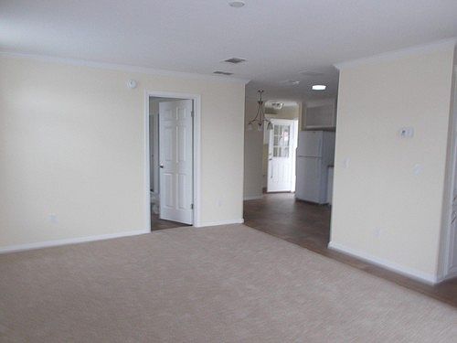 3rd image of 315 Sonnet Ln