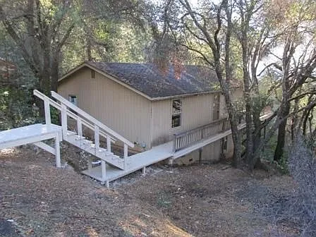 18895 Evergreen Dr photo 1