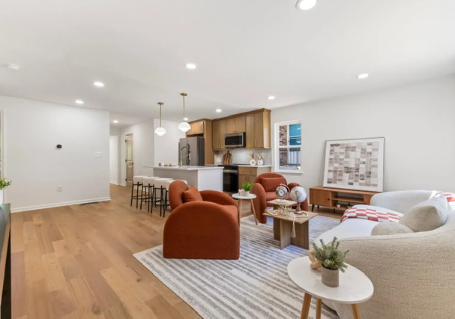 Furnished 3BR Home in Hapeville-Perfect for Extended Stays. — Photo 4
