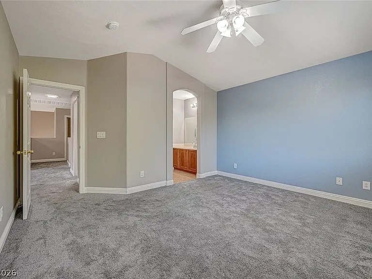 8454 Cerritos Ct — Photo 25