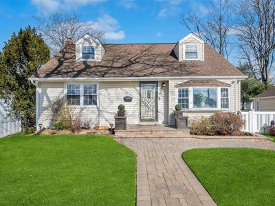 105 N Terrace Place, Valley Stream, NY, 11580