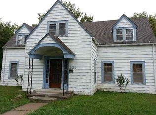 301 S Cottonwood St, Emporia, KS 66801