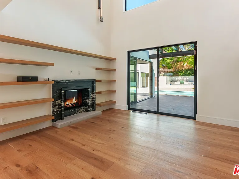 382 Aderno Way — Photo 26