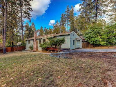 11882 Upper Circle Dr, Grass Valley, CA, 95949