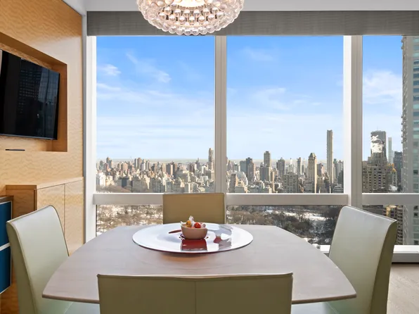 25 Columbus Circle image 13 of 47