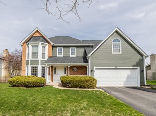 381 Millington Ln, Aurora, IL 60504