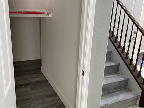 3rd image of 3926 Champagne Wood Dr