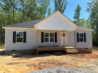 801 Mullinax Cir, Blacksburg, SC 29702