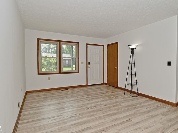 4th image of 750 Delray Dr