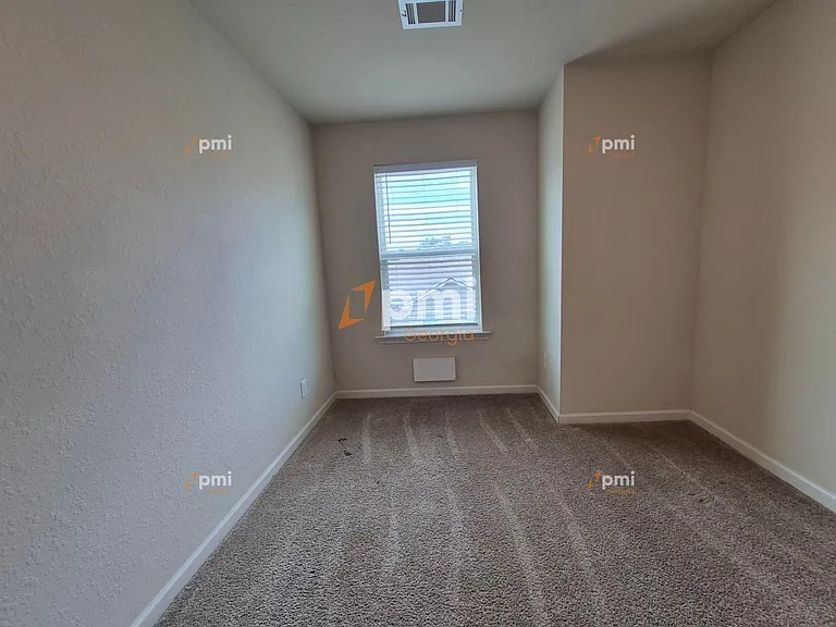511 Highwood Ln — Photo 11