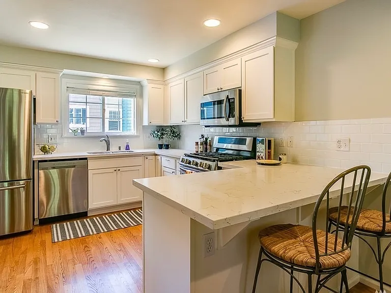 main floor kitchen
