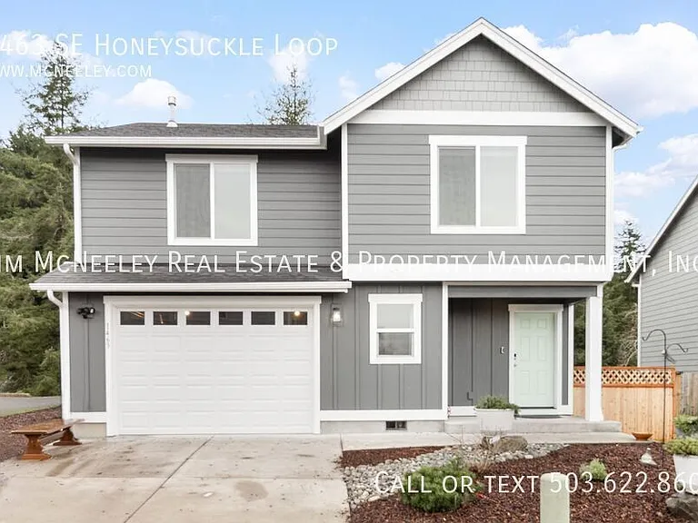 1463 SE Honeysuckle Loop — Photo 1