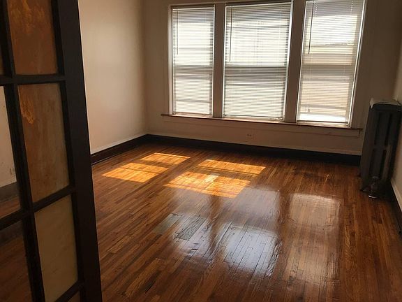 5th image of 423 E 112th St #3