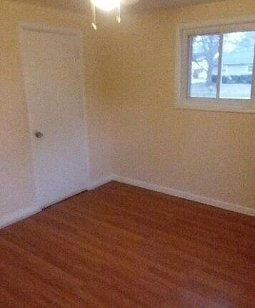 3rd image of 734 Case Ave