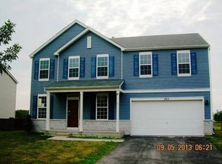 242 Prairie Ridge Dr, Minooka, IL 60447