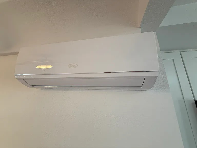 Central Air Conditioning and Heating in Living room and both bedrooms