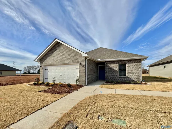 12672 Whitcomb Cir, Athens, AL 35613
