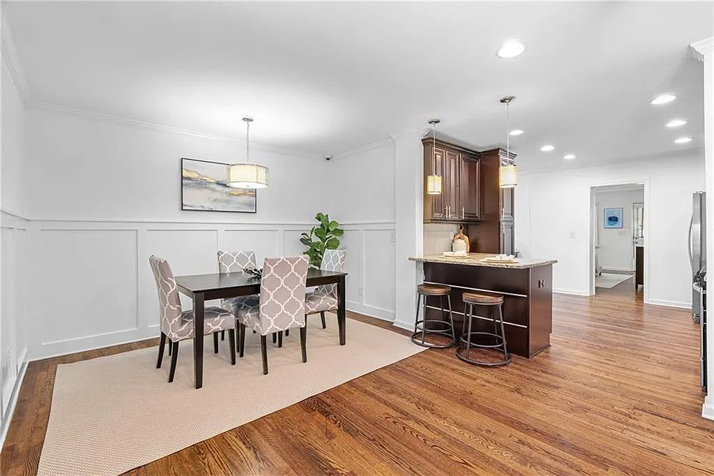 3 bed, 3.0 bath, 1584 sqft, $2,695 — Photo 3