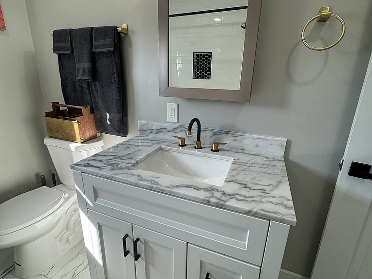 328 N Euclid Ave #C — Photo 10