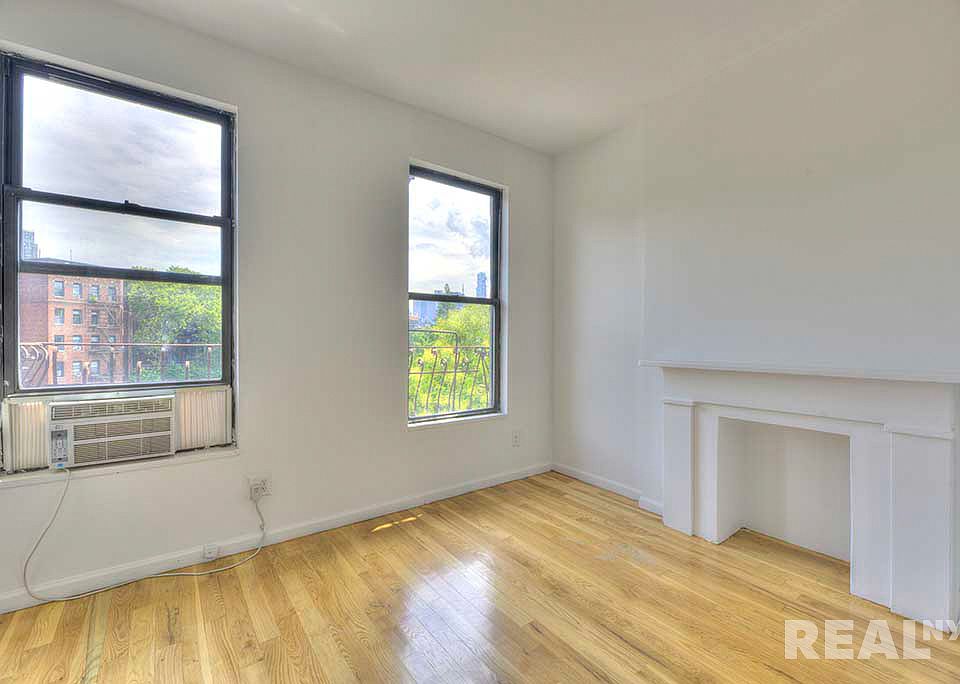 1st image of 7 Carmine St APT 7