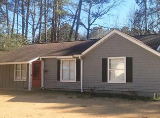 8975 Ashwood Dr, Riverdale, GA 30274