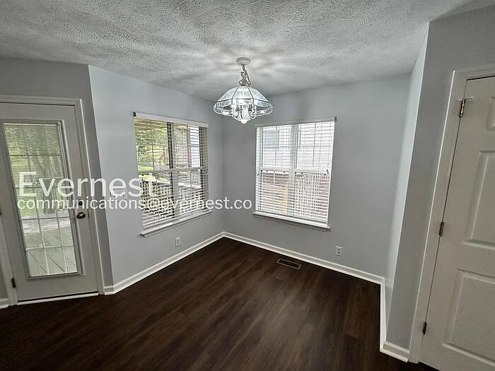 1813 Bryce Cir — Photo 9