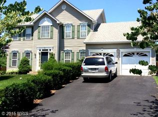 28 Whitestone Dr, Stafford, VA 22556