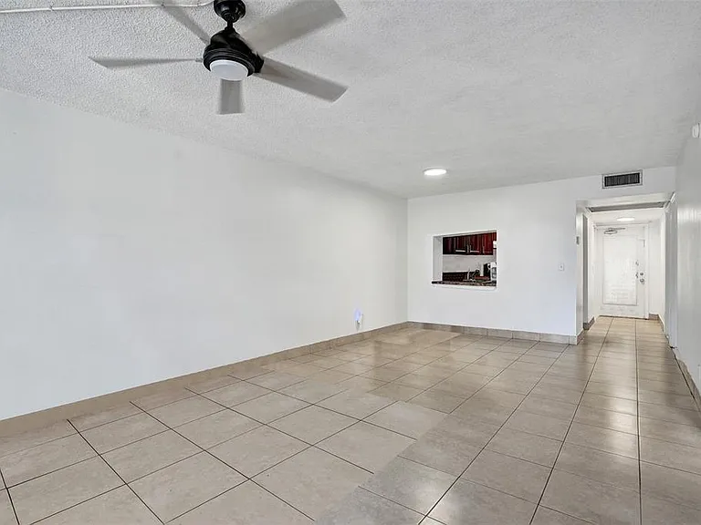 9440 Poinciana Pl #101 — Photo 14