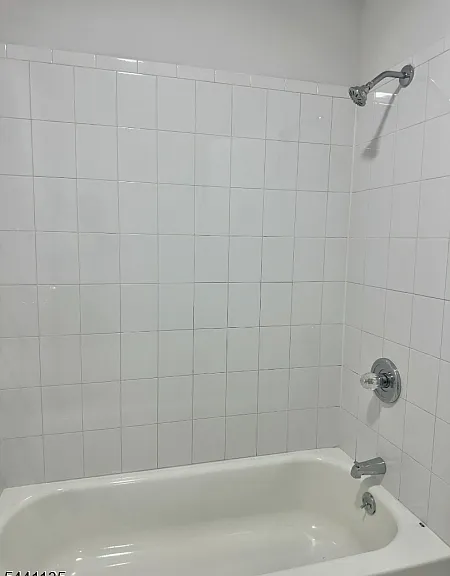 621 Elizabeth Ave — Photo 3