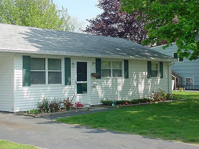 Front - 299 Ring Dr.