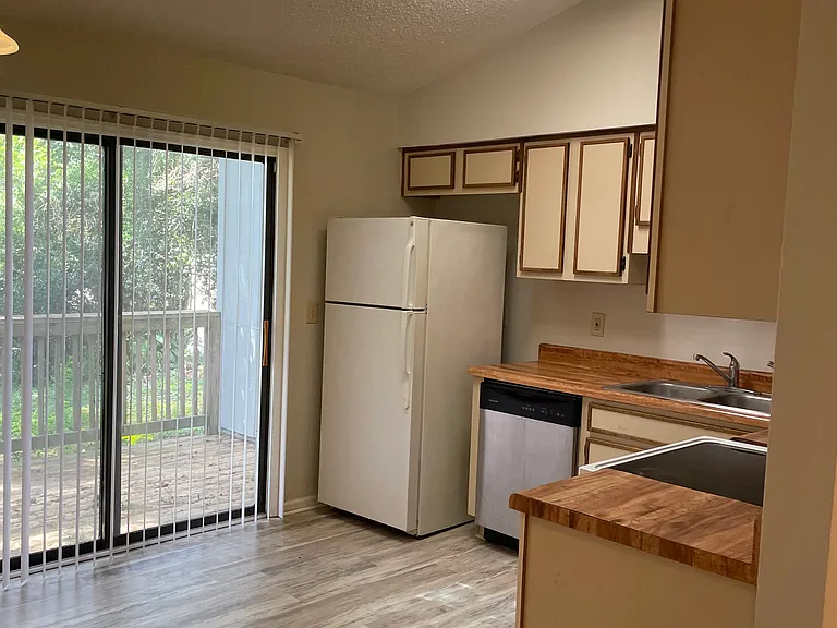 2051 Canewood Ct — Photo 4
