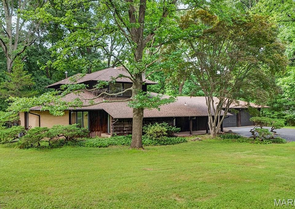 1st image of 105 Shady Valley Dr