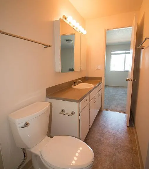 Columbia Crest Townhomes — Photo 25