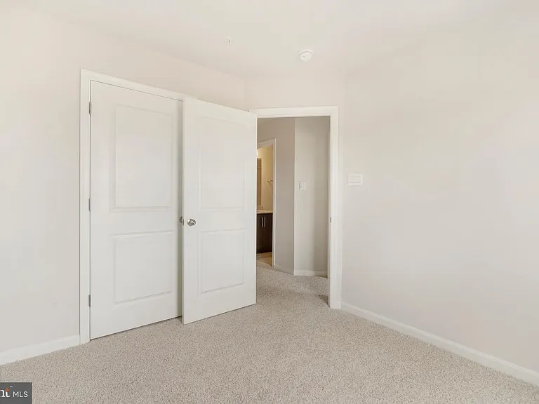 420 Carroll Walk Ave — Photo 17