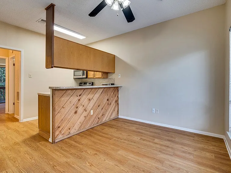 2210 Pearl St #203 — Photo 6