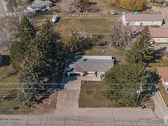 2nd image of 750 S Milton Ave